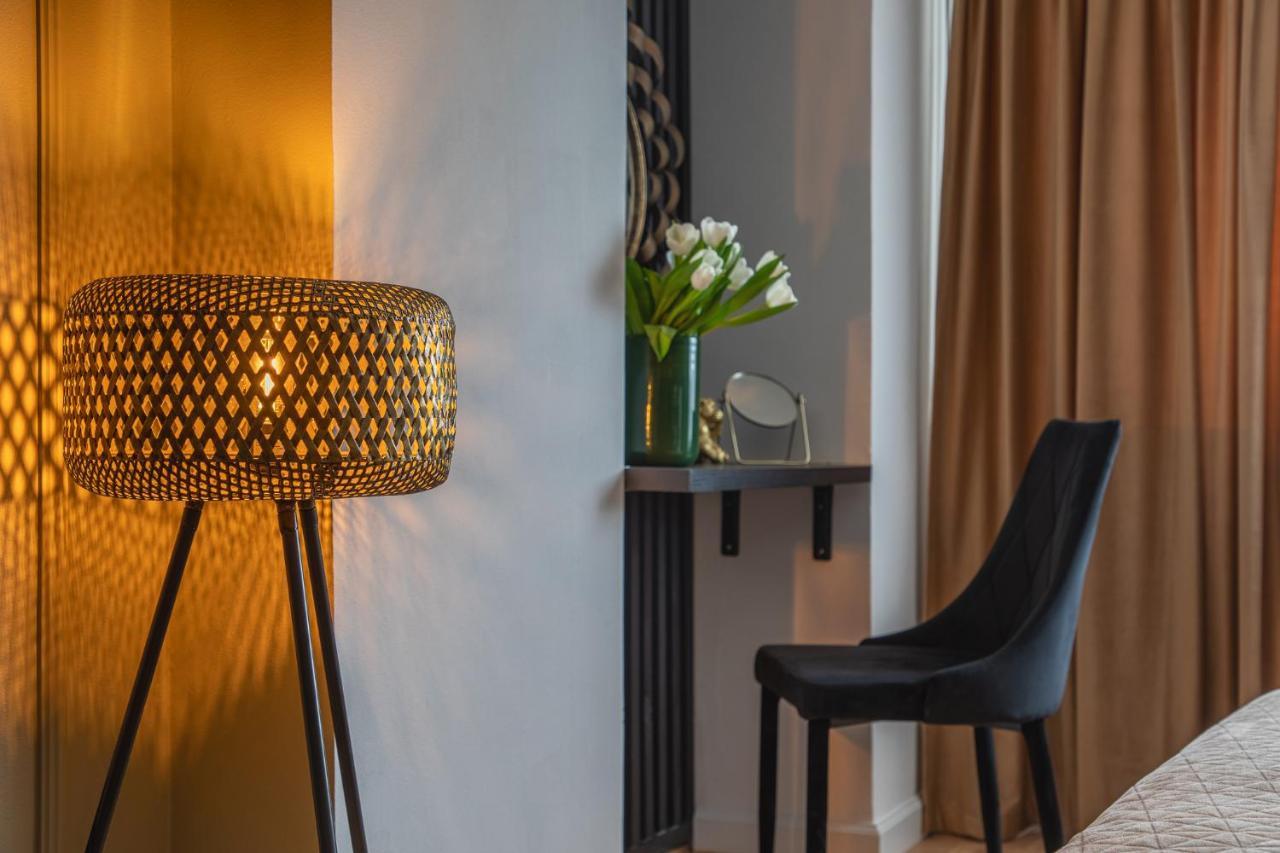 Designer Flat For 4, Heart Of Bucharest, Kitchenヴィラ エクステリア 写真